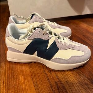 New Balance 327